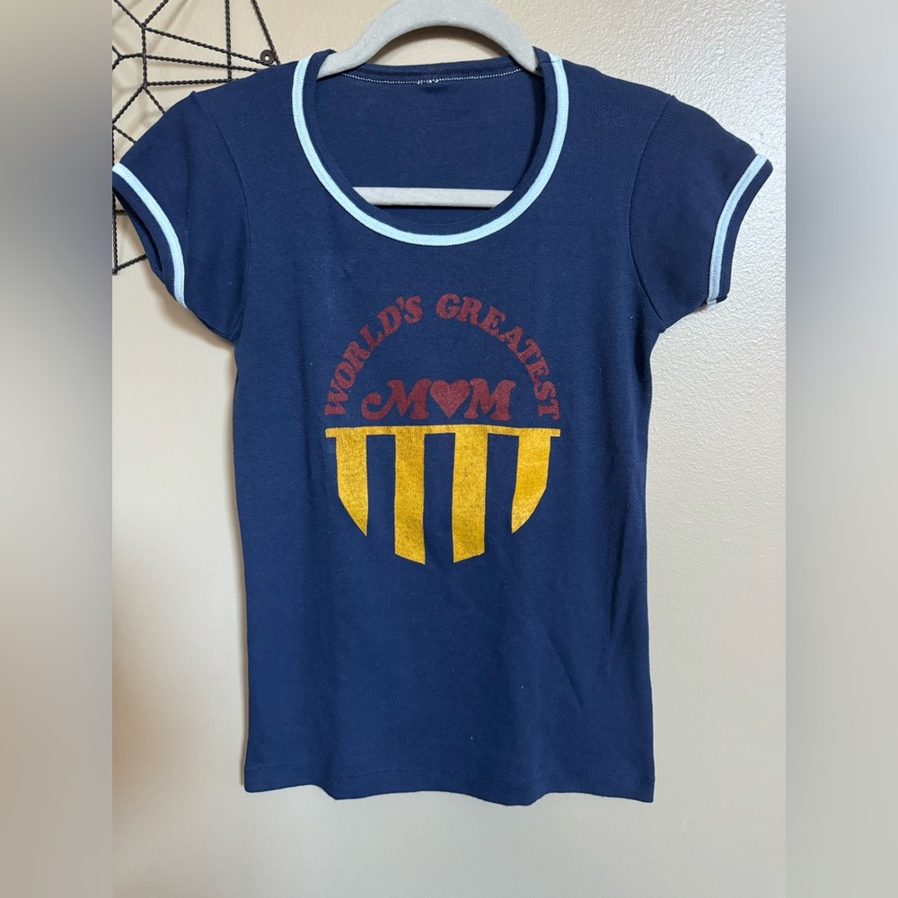 Vintage Tee. World’s Greatest Mom. Size XS/S.